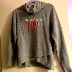 Ariat sweatshirt size Med